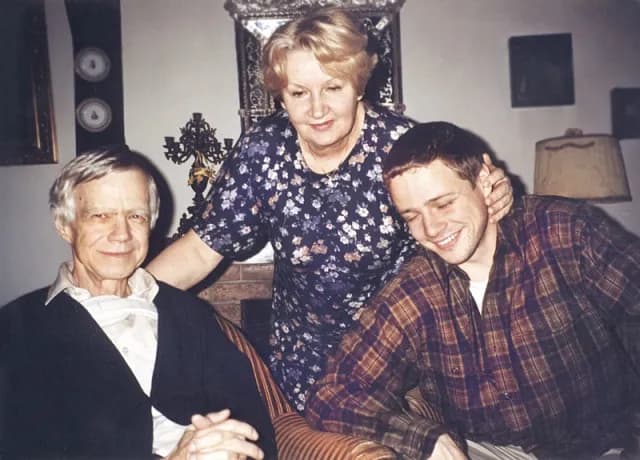 Kim była matka Trzaskowskiego prezydenta Warszawy? Jej niezwykła historia Kim była matka Trzaskowskiego prezydenta Warszawy? Jej niezwykła historia