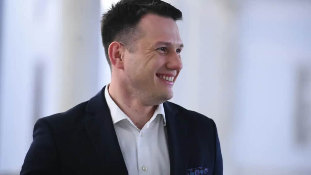 Czy Bosak ma pochodzenie żydowskie? Prawda o jego rodzinie i korzeniach