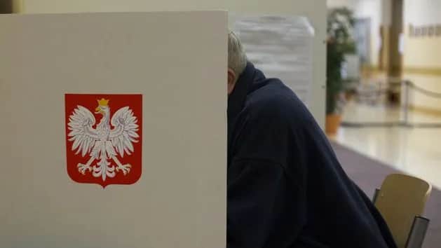 Jak odwołać prezydenta? Kluczowe informacje o referendum w Polsce